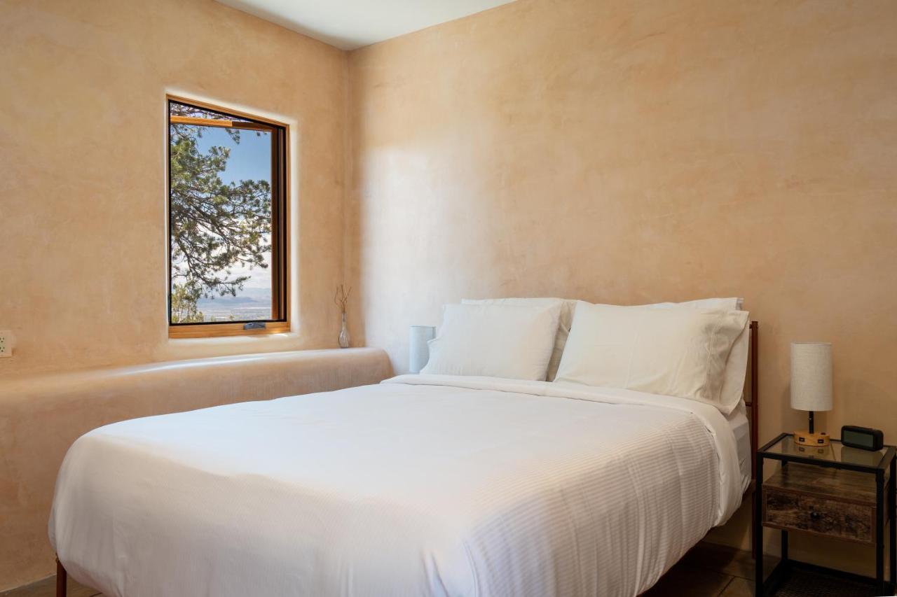 Santa Fe Ridgetop Retreat With 2 Hot Tubs And Views Екстер'єр фото